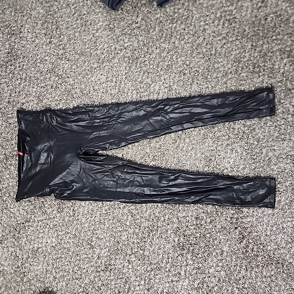 Spanks faux leather leggings